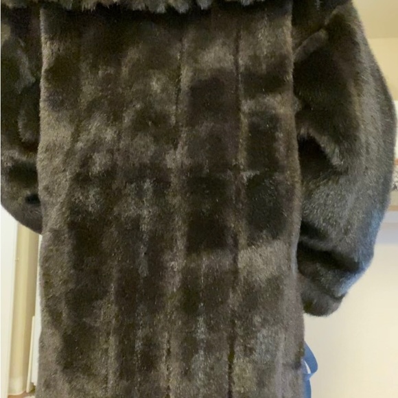 Faux Fur Brown mid-thigh Sz 8-10 - Picture 6 of 7